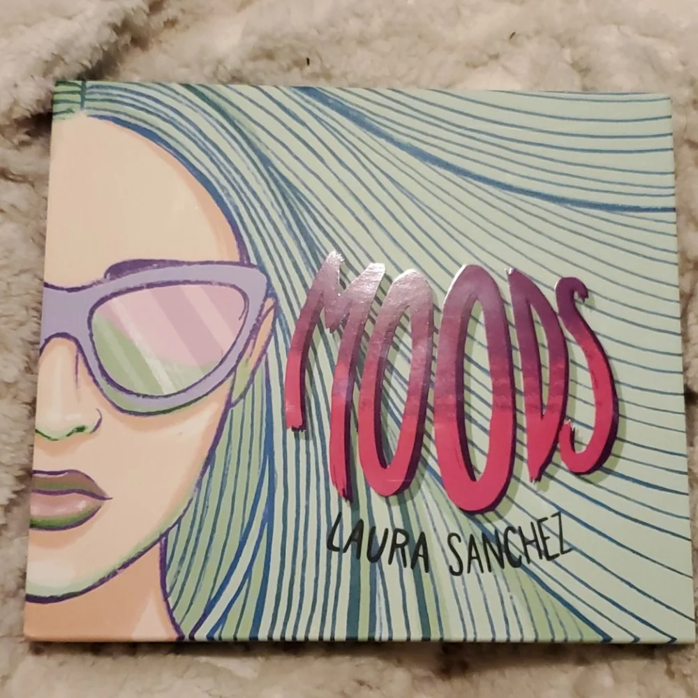 NIB! Moods by Laura Sanchez Eyeshadow Palette